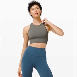 Lululemon Ebb to Train Bra Medium
Support C/D Cup Grey Sage Size 10